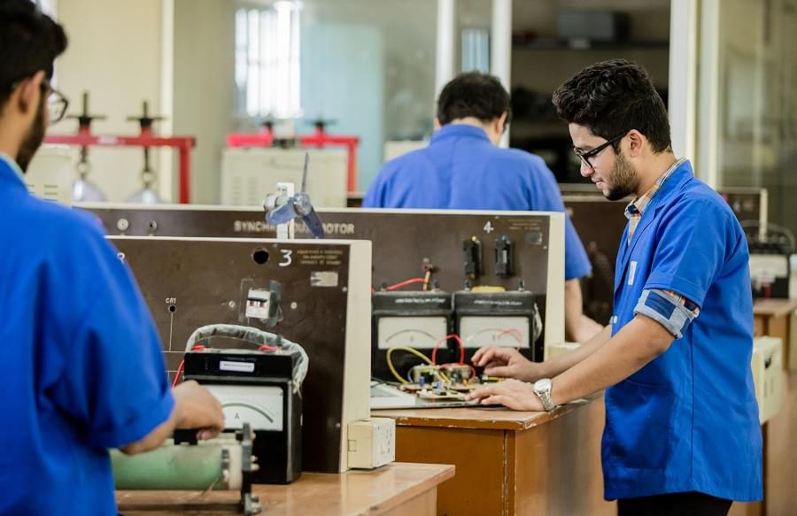 SRM University Ramapuram Engineering Department photo 16